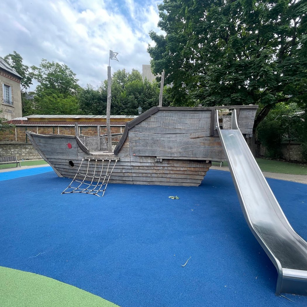 Aire de jeux pour enfants 3